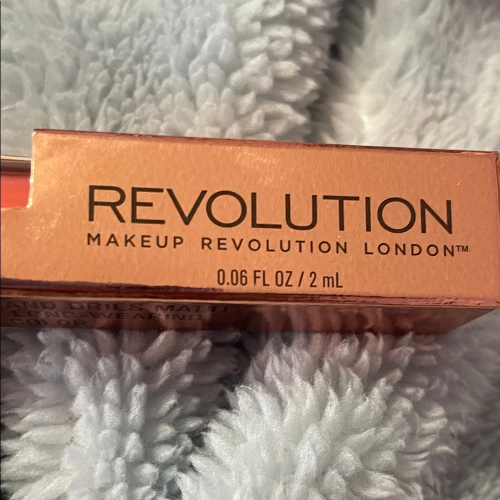 Revolution Salvation Velvet Lip Lacquer - Vivid Coral
